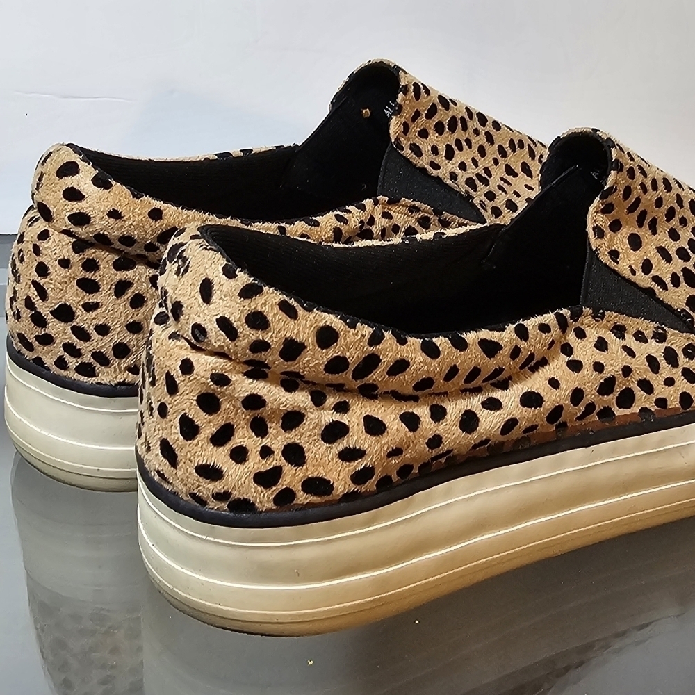 Restricted Spotted Cheetah Print Slip On Slide Sneakers, sz 9 - Picture 2 of 8